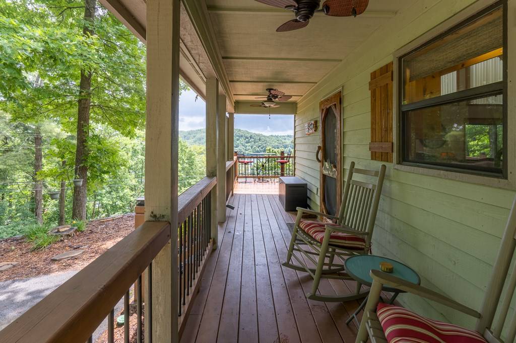 Murphy, NC 28906,40 White Cloud Drive