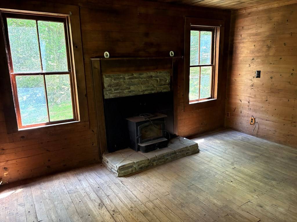 Blairsville, GA 30512,2165 Hwy 325