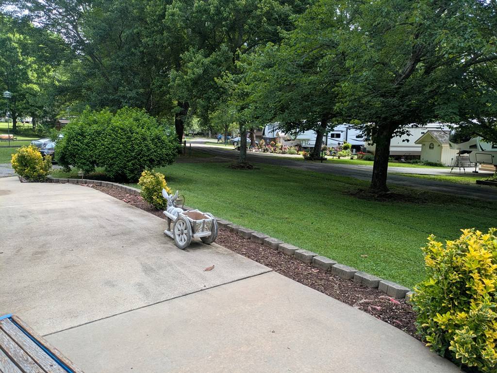 Blairsville, GA 30512,314 Moccasin Lane
