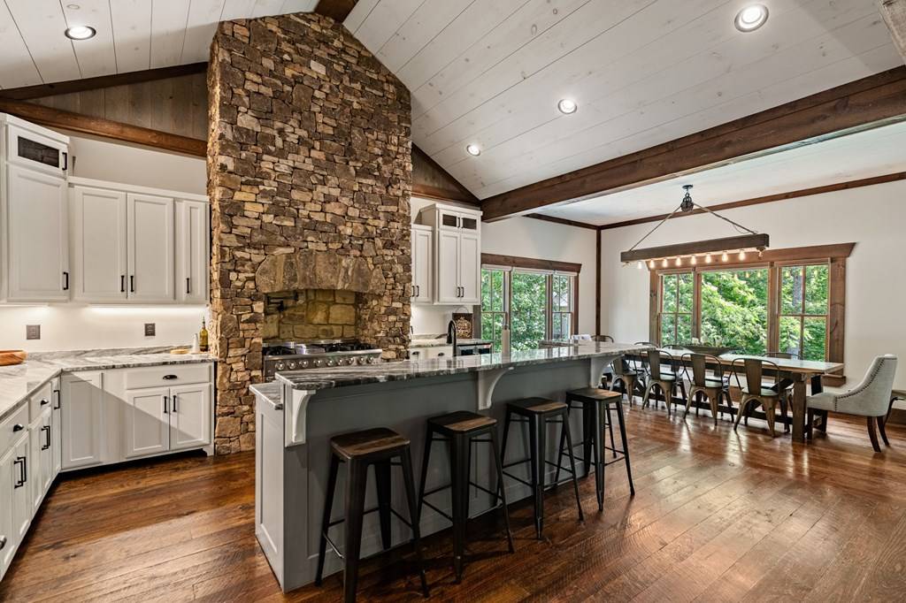 Blue Ridge, GA 30513,114 Stewart Camp Point Road