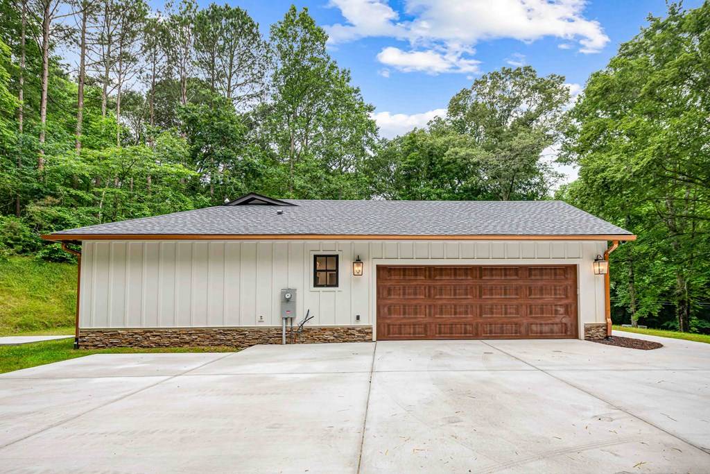 Ellijay, GA 30540,1165 Knight Road