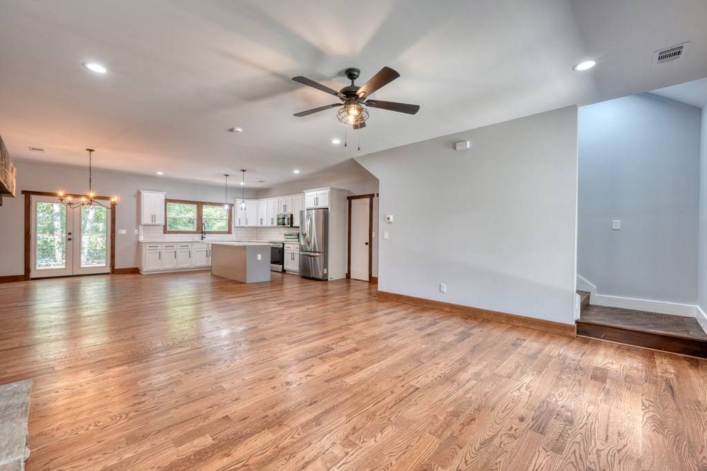 Blairsville, GA 30512,189 Fountain Oaks Drive