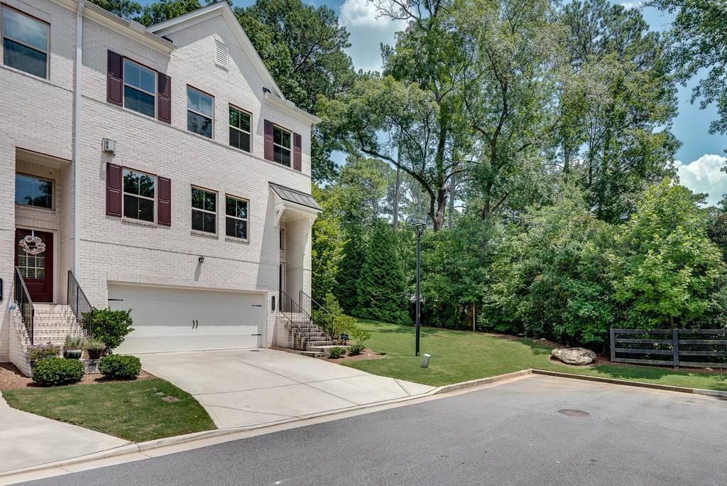 Atlanta, GA 30329,1823 Lynwood Lane