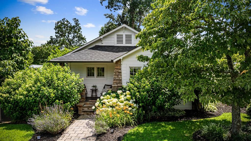 Blue Ridge, GA 30513,70 Mckinney Street