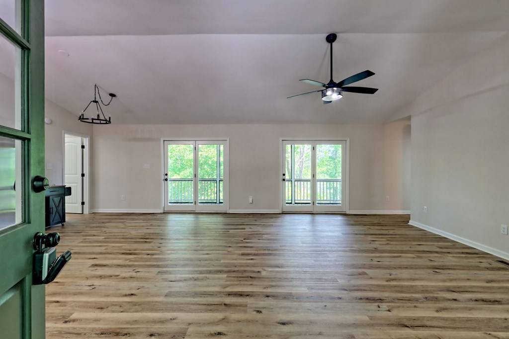 Hiawassee, GA 30546,169 Windjammer Spur