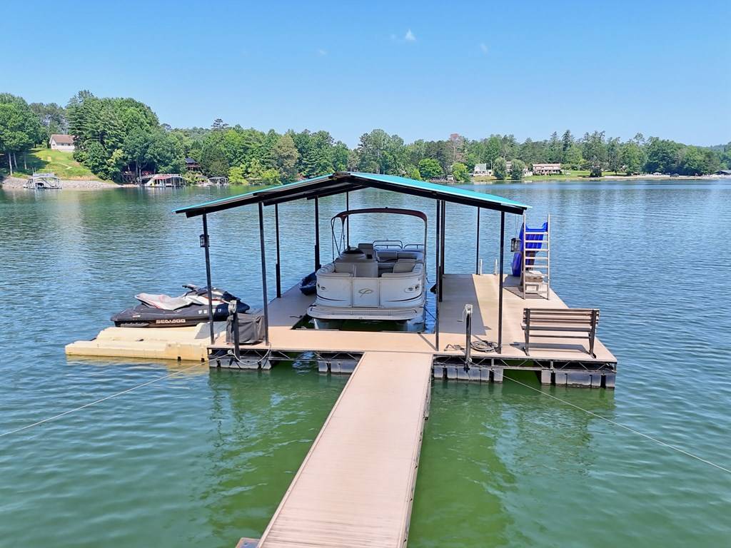 Blairsville, GA 30512,372 Piney Point Road