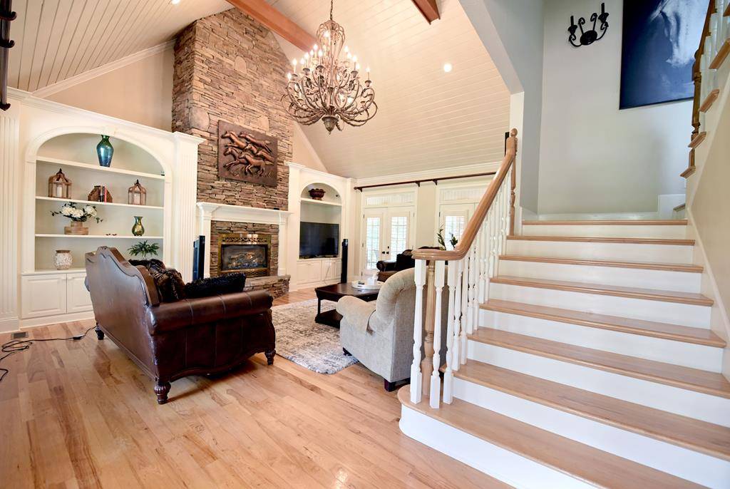 Blairsville, GA 30512,371 Coosa Way