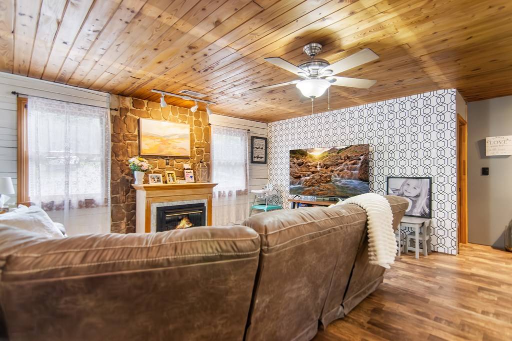 Ellijay, GA 30536,1459 Ray Mountain Road