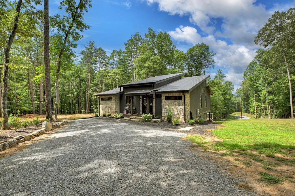 Blue Ridge, GA 30513,2596 Hwy 2