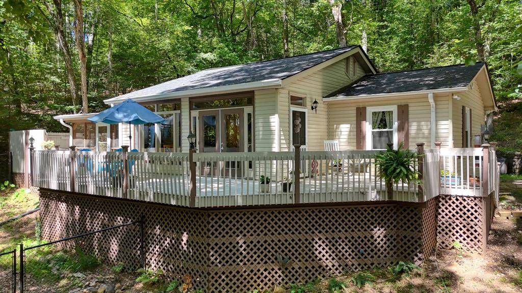 Blairsville, GA 30512,32 Shadee Drive