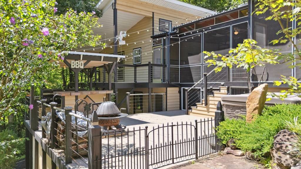 Murphy, NC 28906,214 Hedden Road