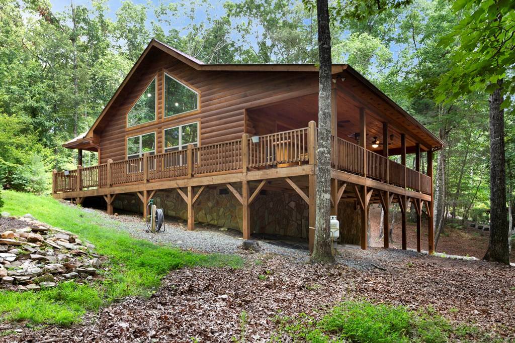 Murphy, NC 28906,570 Hawthorne Lane