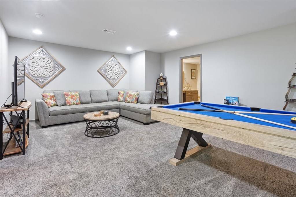 Ellijay, GA 30540,253 Zenith Trail