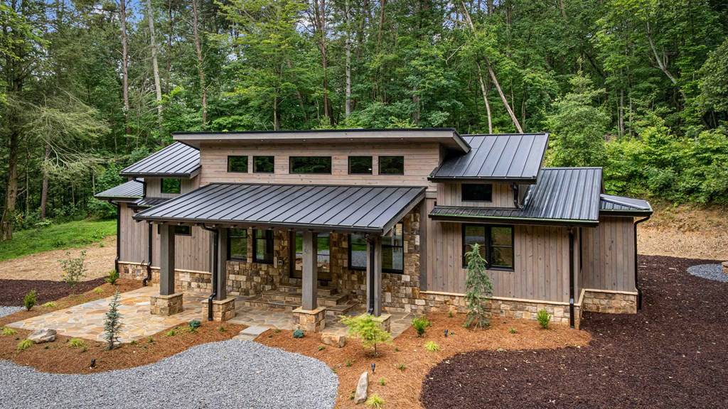 Ellijay, GA 30540,62 Craigtown Road