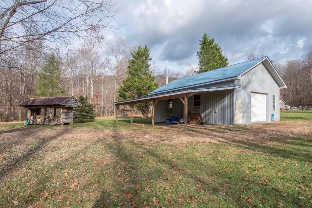 Hayesville, NC 28904,11509 Hwy 64 E
