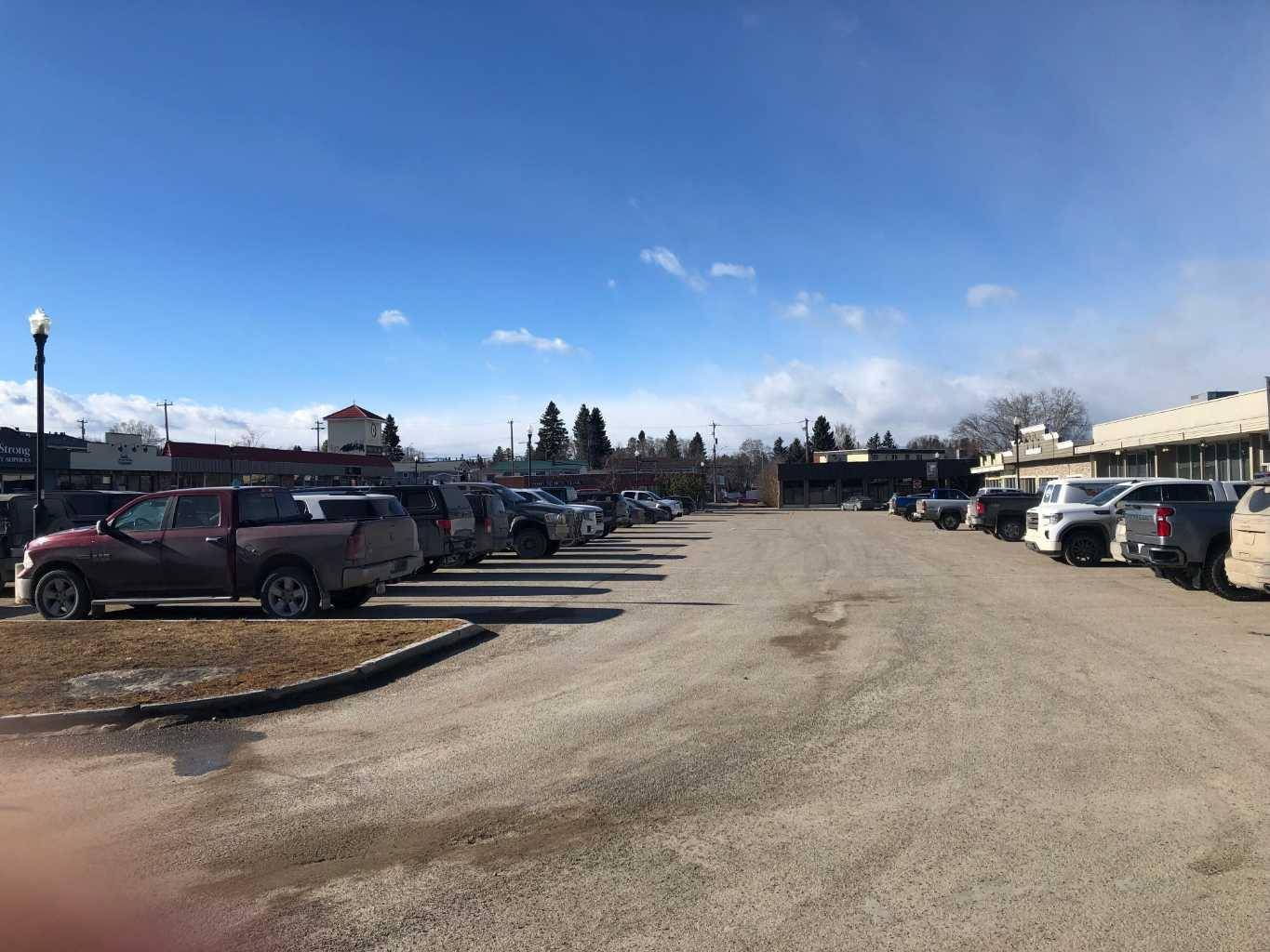 Hinton, AB T7V2A5,144-154 Athabasca AVE