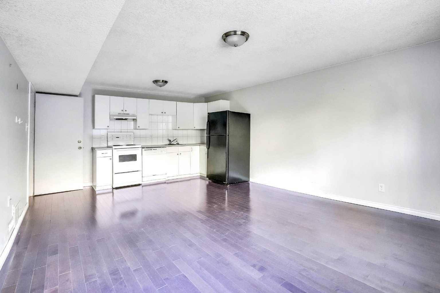 Calgary, AB T2K 1V4,185 Cornwallis DR NW
