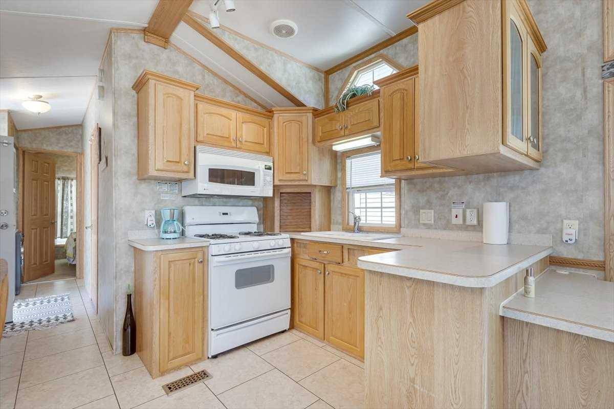 Rural Red Deer County, AB T0M 1R0,25054 South Pine Lake Road #4032