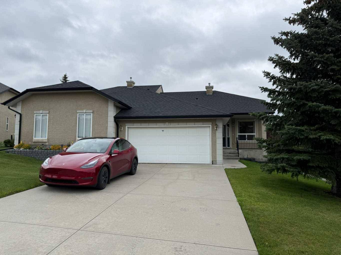 Calgary, AB T3L 2H5,48 Tuscany Village CT NW