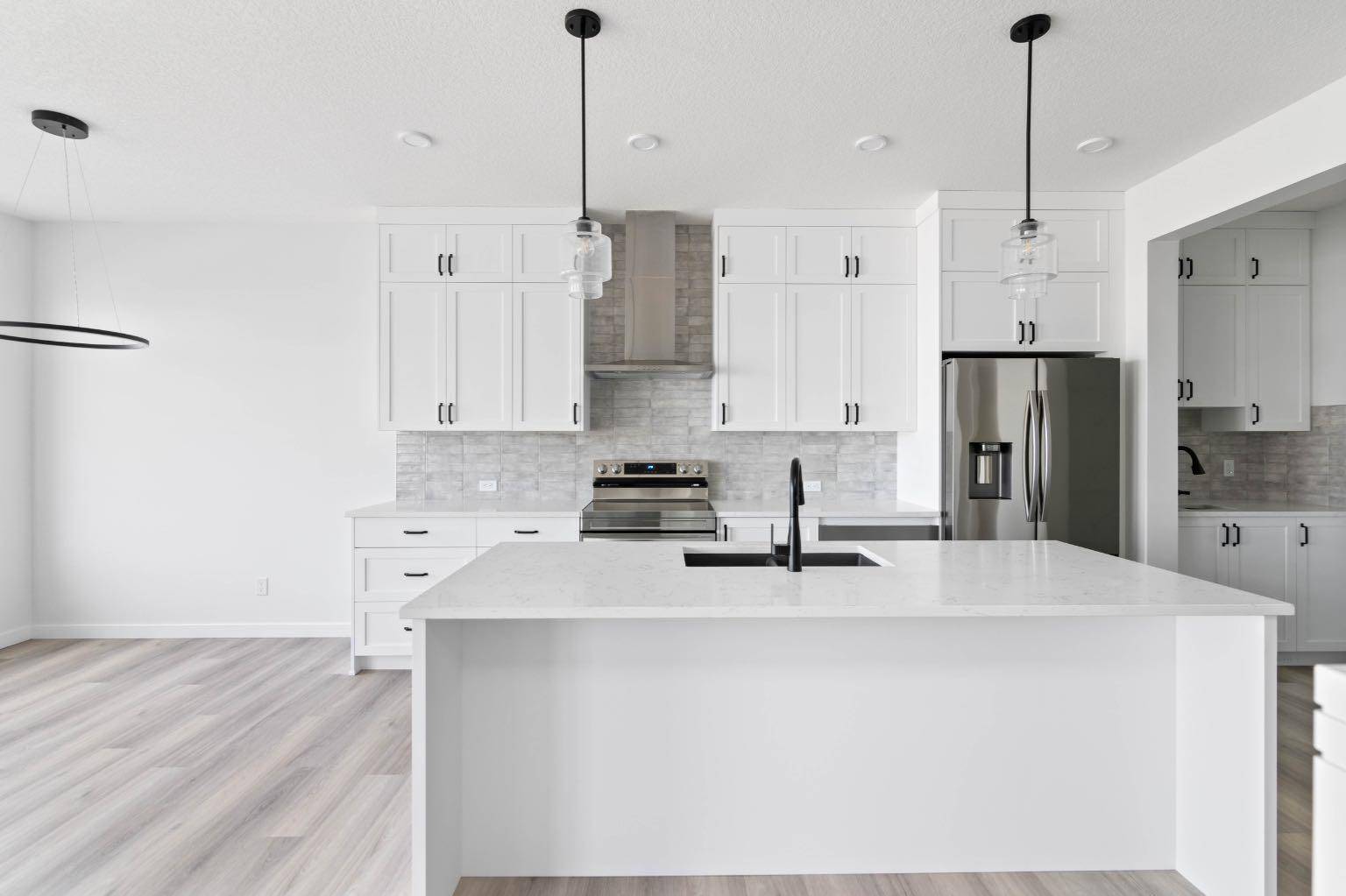 Calgary, AB T3P 2P3,437 Lewiston LNDG NE