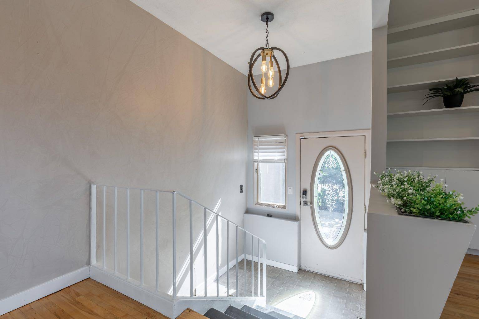 Cardston, AB T0K0K0,355 2 AVE W