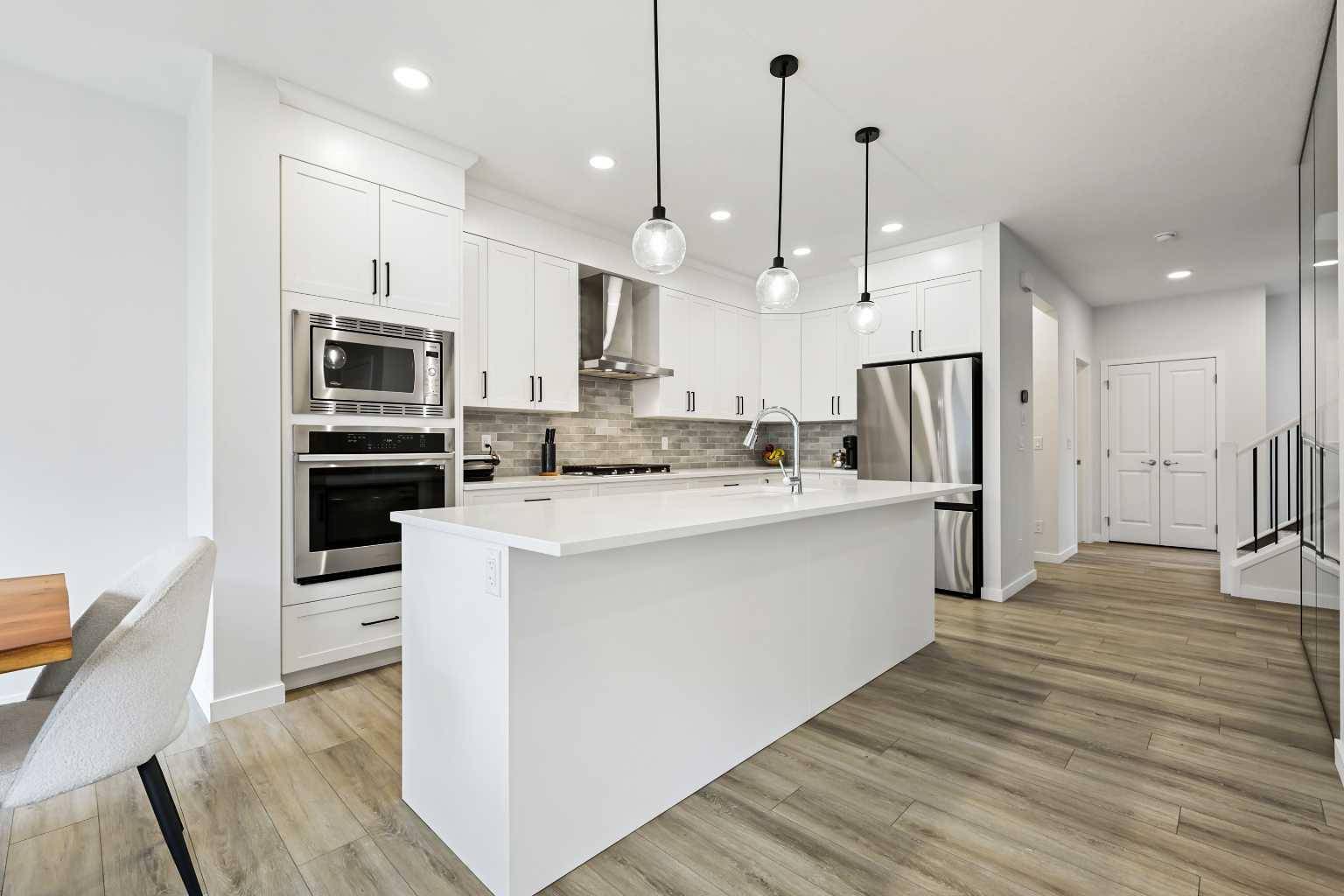 Calgary, AB T3M 3M6,130 Magnolia CT SE