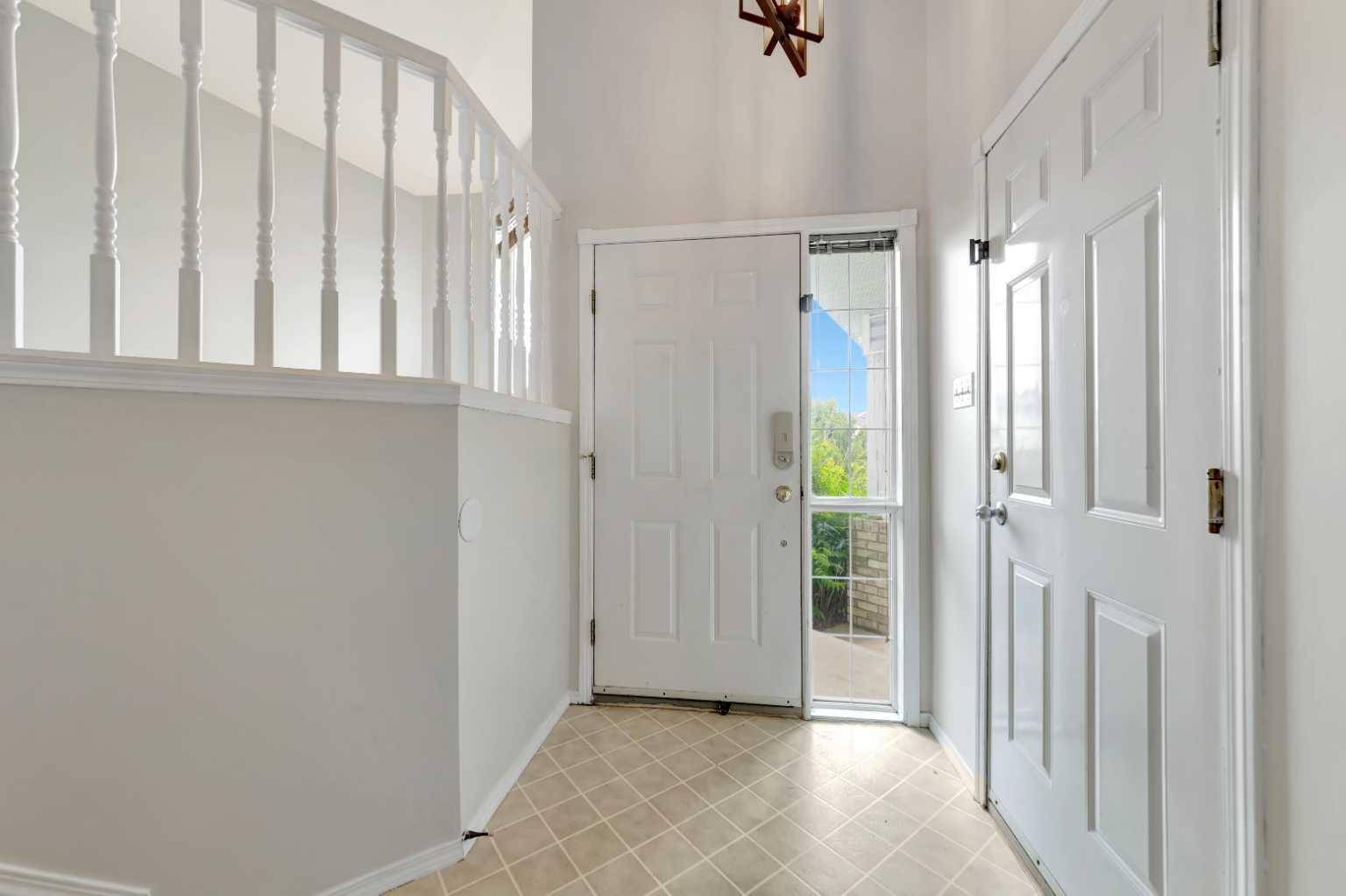 Lloydminster, AB T9V 2S2,5913 41 ST