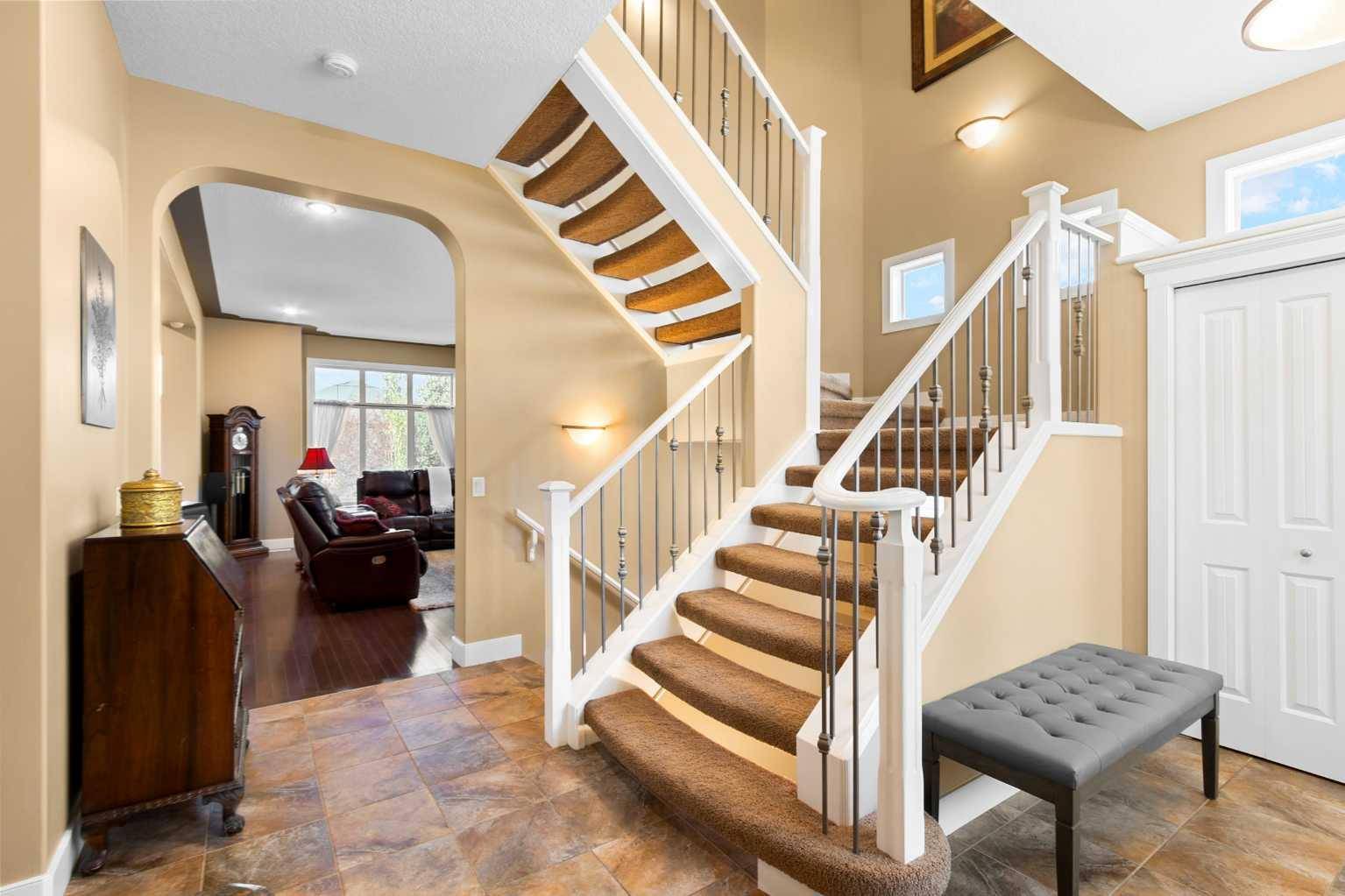 Airdrie, AB T4A 0E5,117 Kingsland CT SE