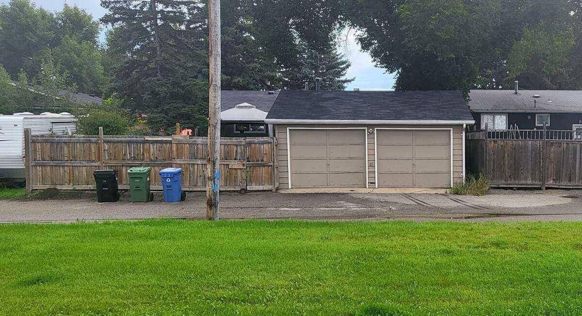 Calgary, AB T2H 1P1,8516 Addison DR SE