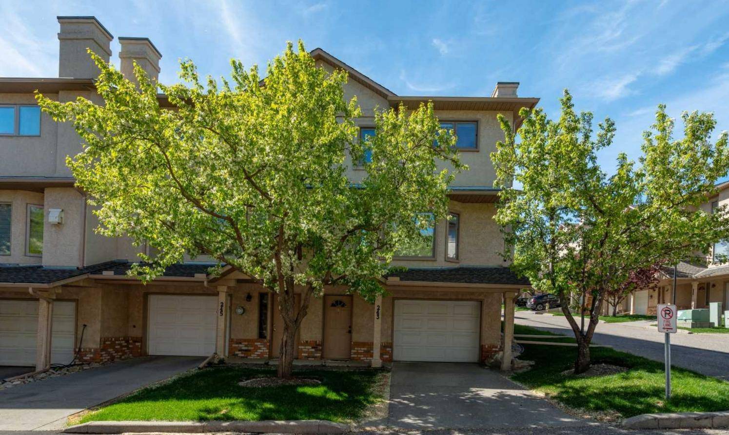 Calgary, AB T3H 3H2,243 Christie Park Mews SW