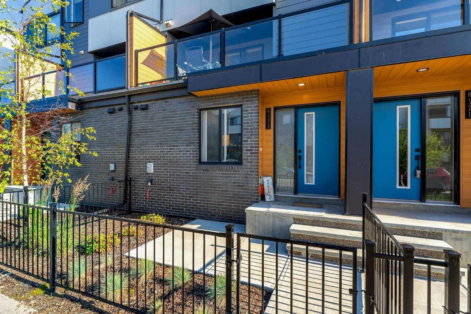Calgary, AB T2A7W8,8523 19 AVE SE