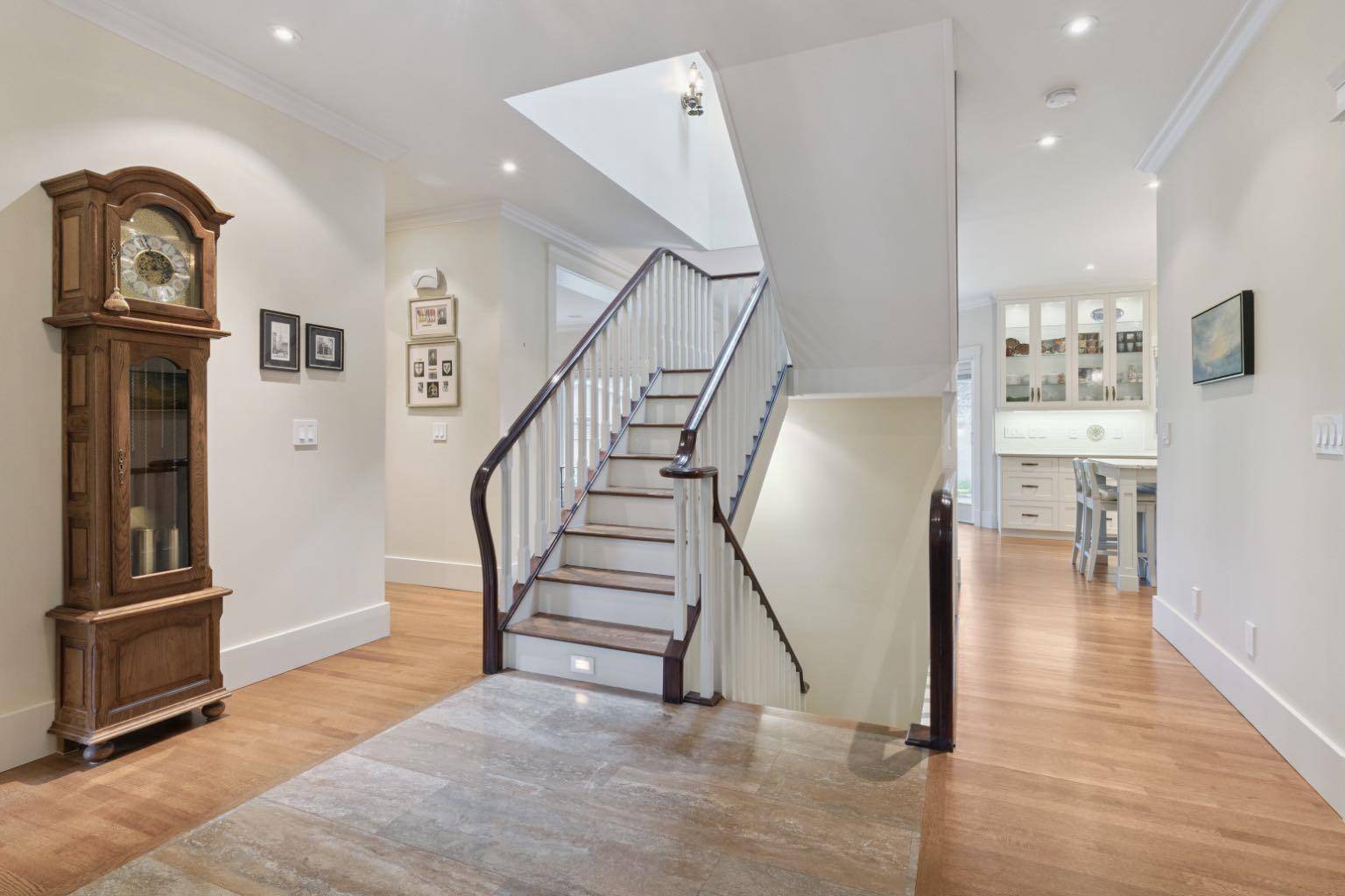 Calgary, AB T2S 1P9,3223 1 ST SW
