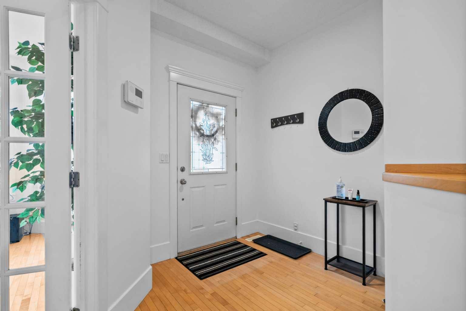 Calgary, AB T3E 3G9,3111 39 ST SW