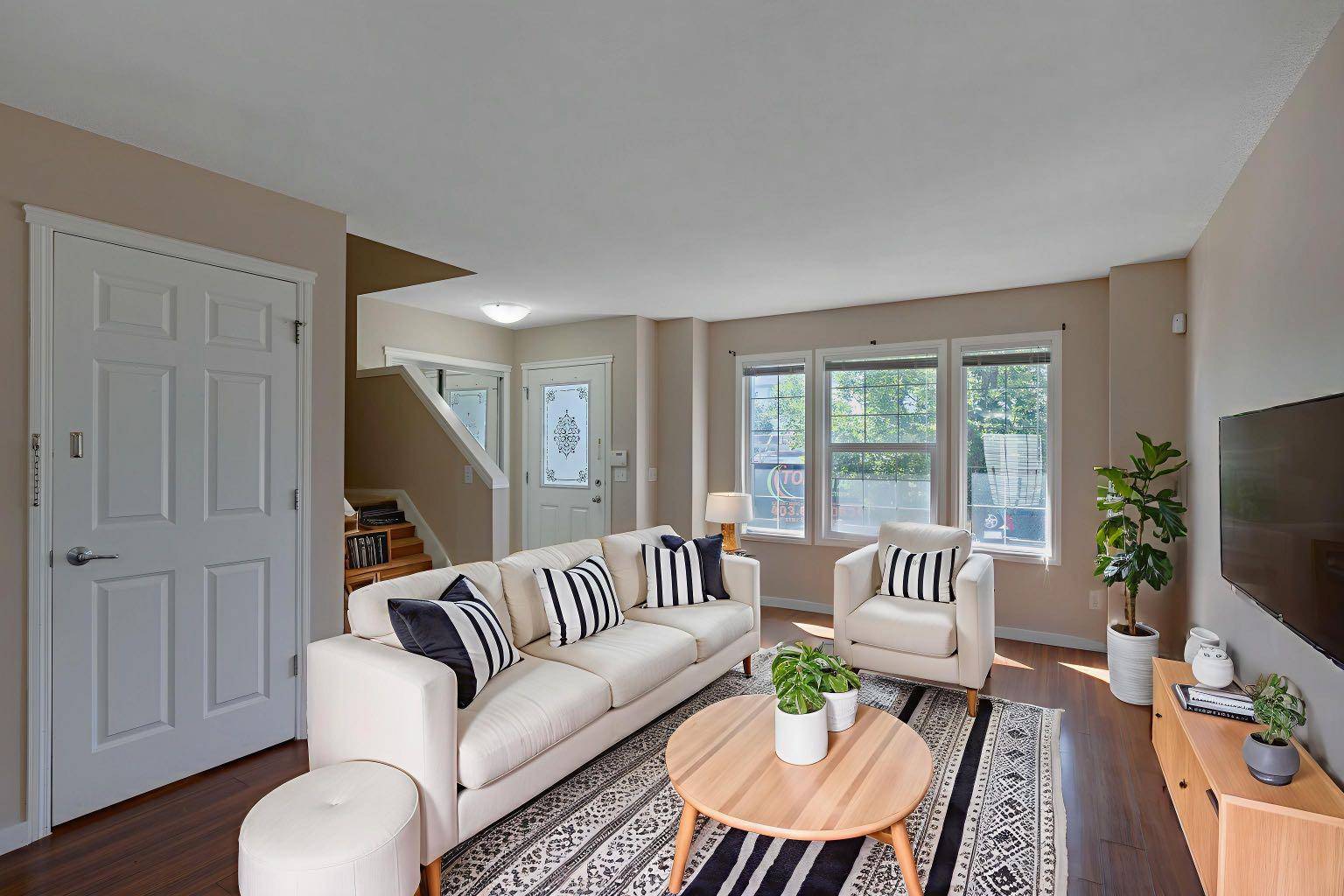 Calgary, AB T3J5M7,427 Saddlebrook WAY NE