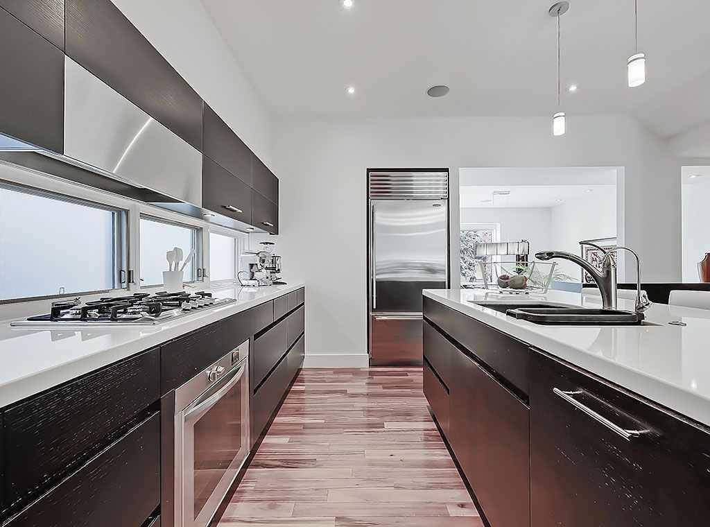 Calgary, AB T2N 0K9,2307 3 AVE NW