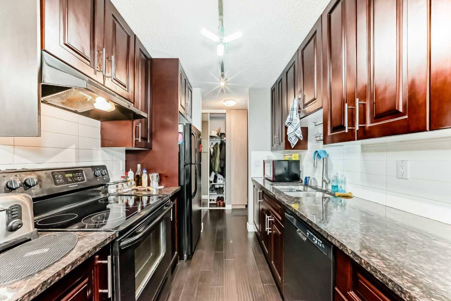 Calgary, AB T2E 6M1,4455A Greenview DR NE #309