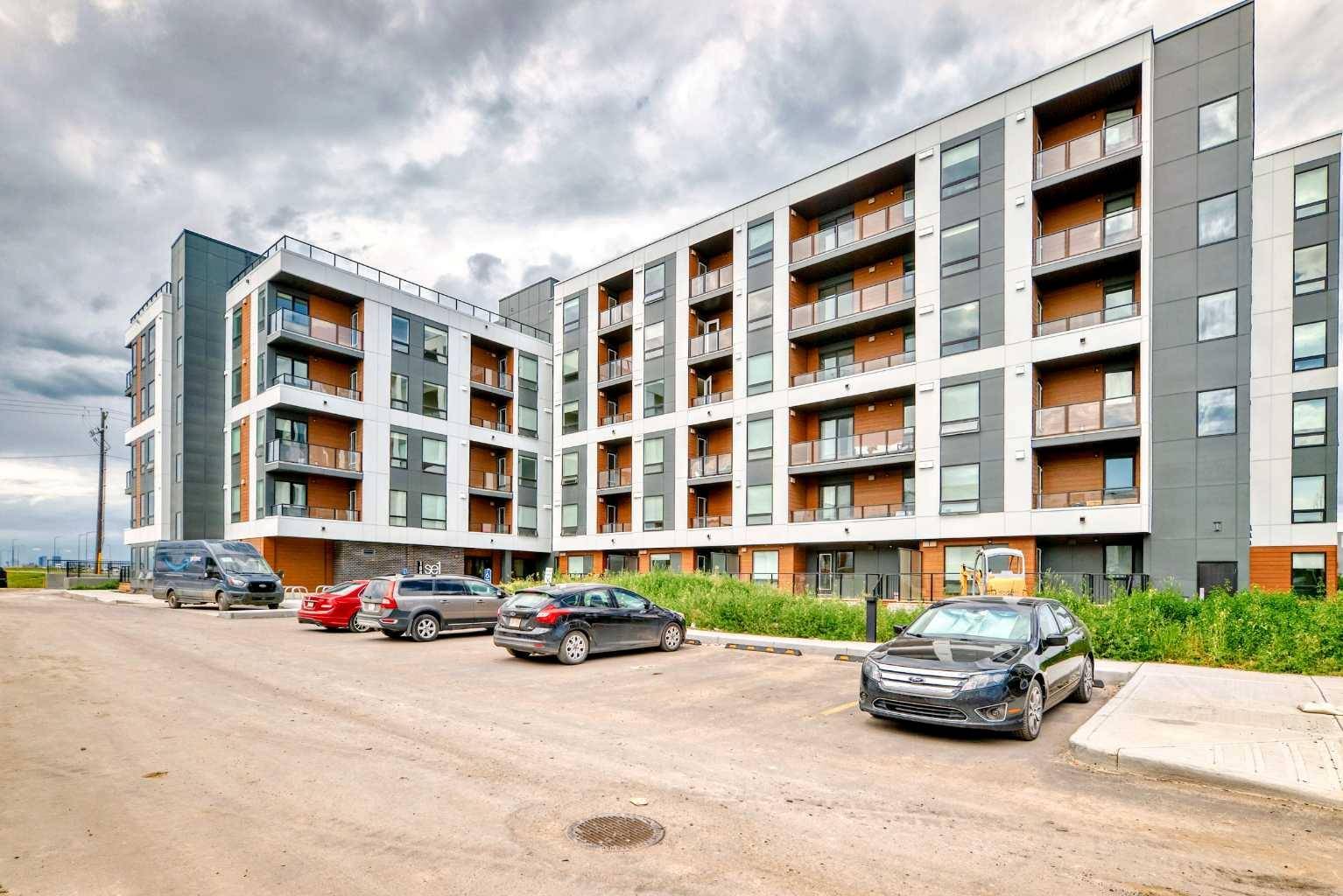 Calgary, AB T2A 7W8,8500 19 AVE SE #1502