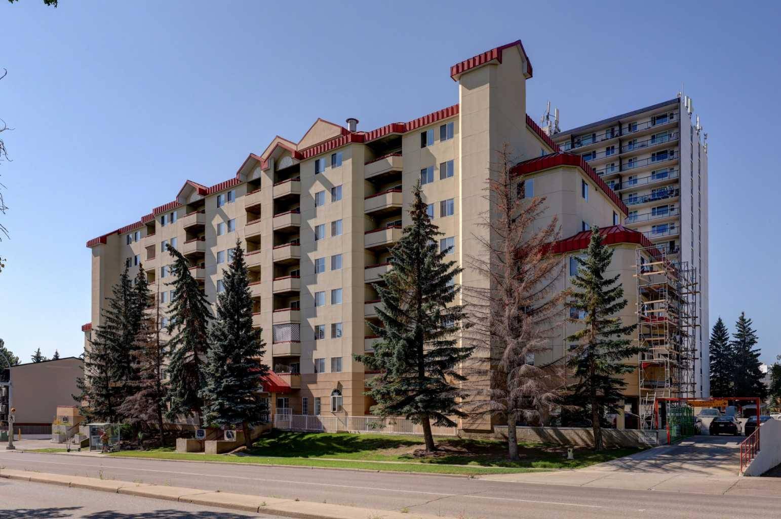 Calgary, AB T2N 4T4,2011 University DR NW #403