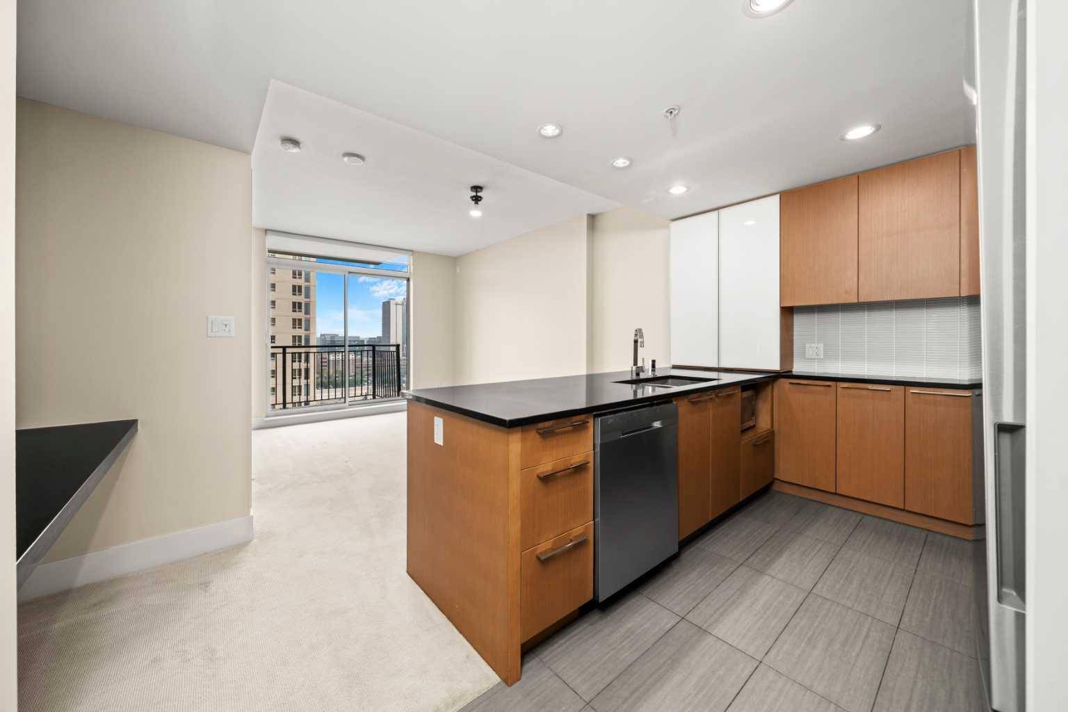 Calgary, AB T2R 1E3,1111 10 ST SW #1303