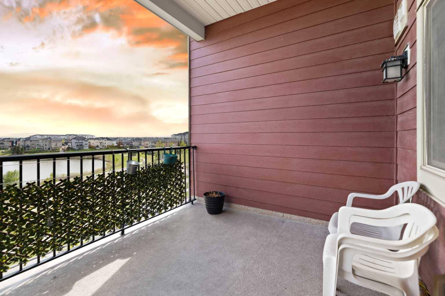 Calgary, AB T3J 0S3,15 Saddlestone WAY NE #411