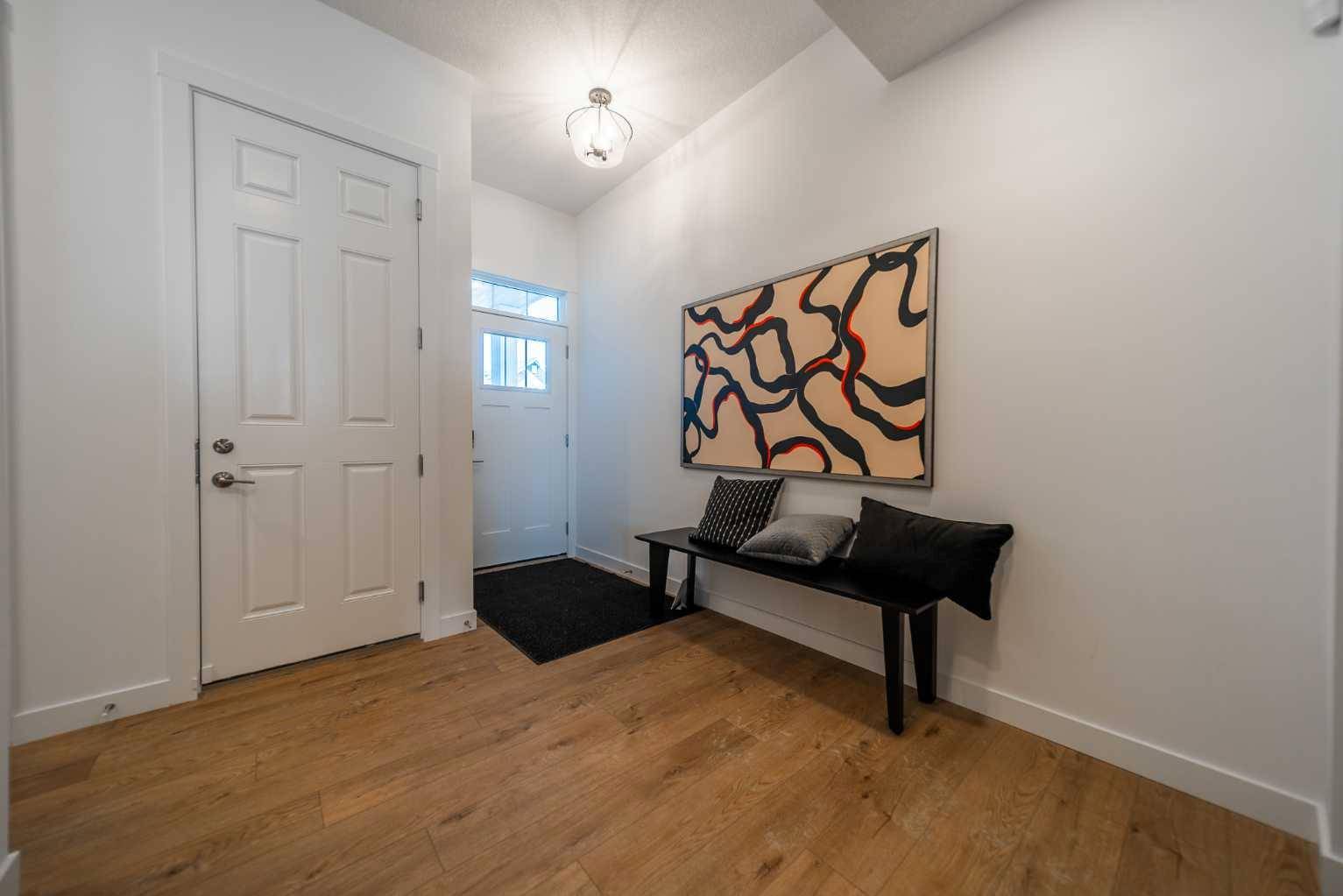 Calgary, AB T3P 2B3,203 Lucas Common NW