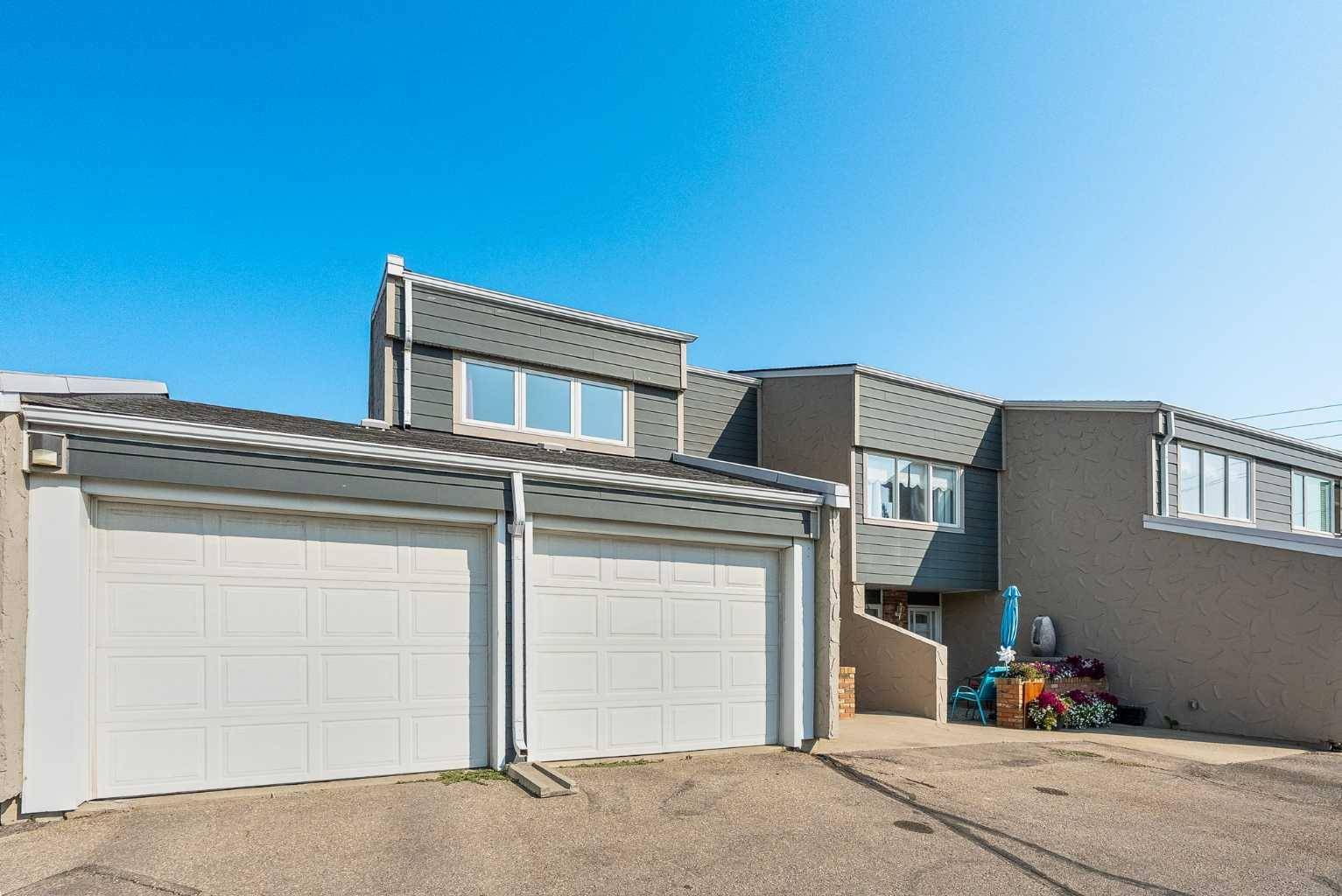 Calgary, AB T2K5S1,228 Theodore PL NW #33