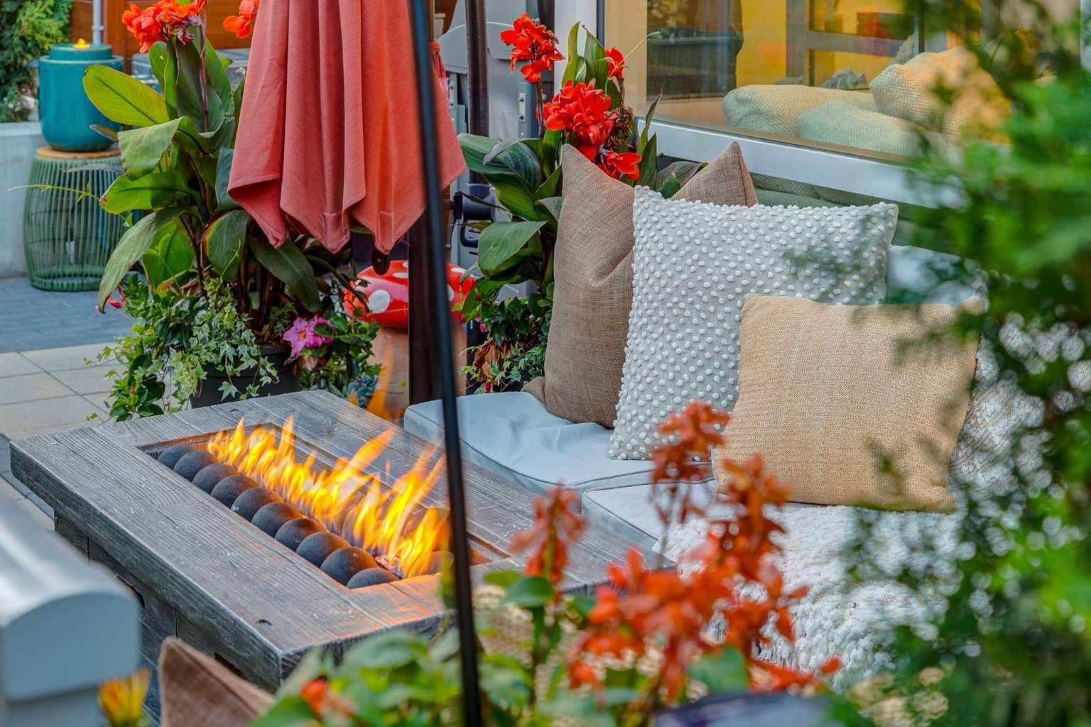 Calgary, AB T3H 4C7,8445 Broadcast AVE SW #110