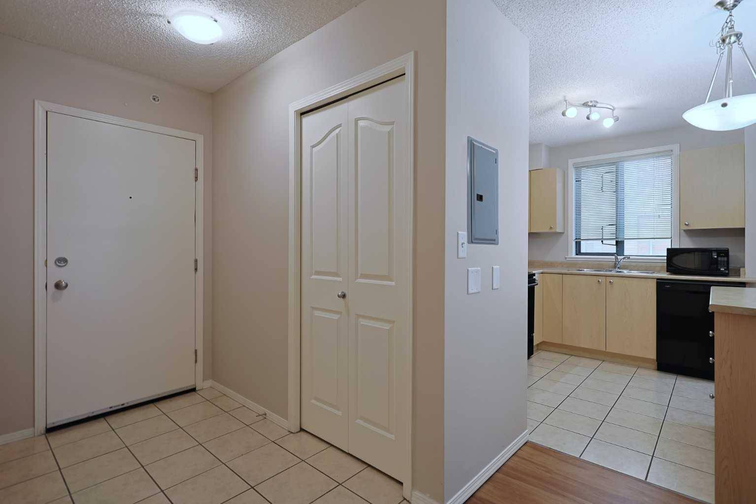 Calgary, AB T2P 5M5,1111 6 AVE SW #317