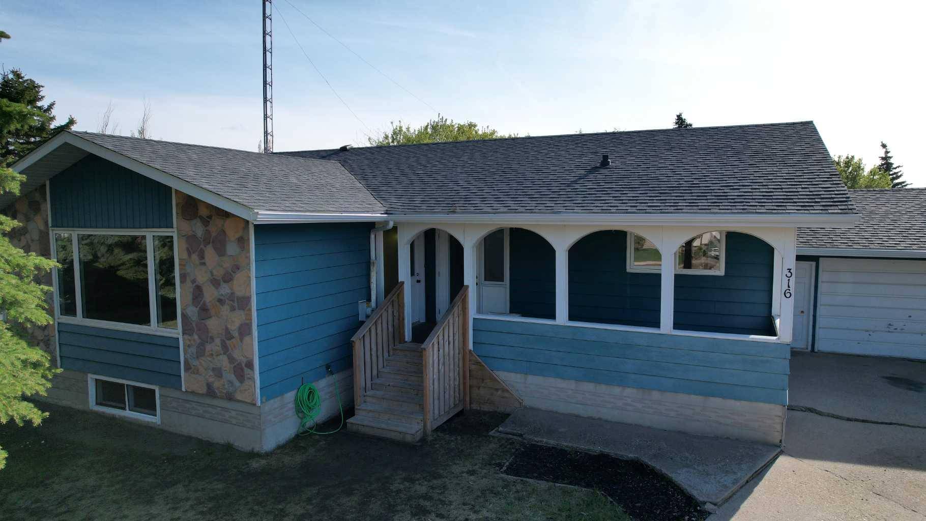 Hanna, AB T0J1P0,316 Nill PL