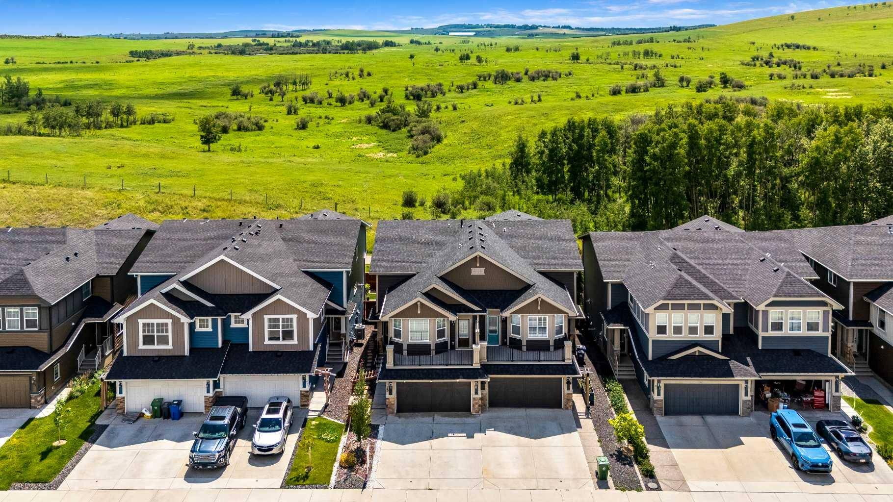 Cochrane, AB T4C 2L4,75 Fireside CRES