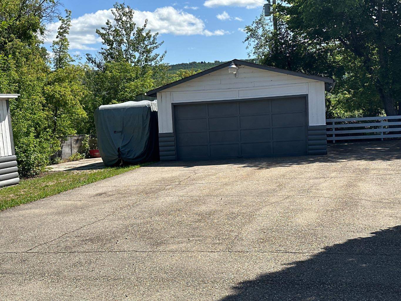 Peace River, AB T8S 1Y3,11905 91 ST