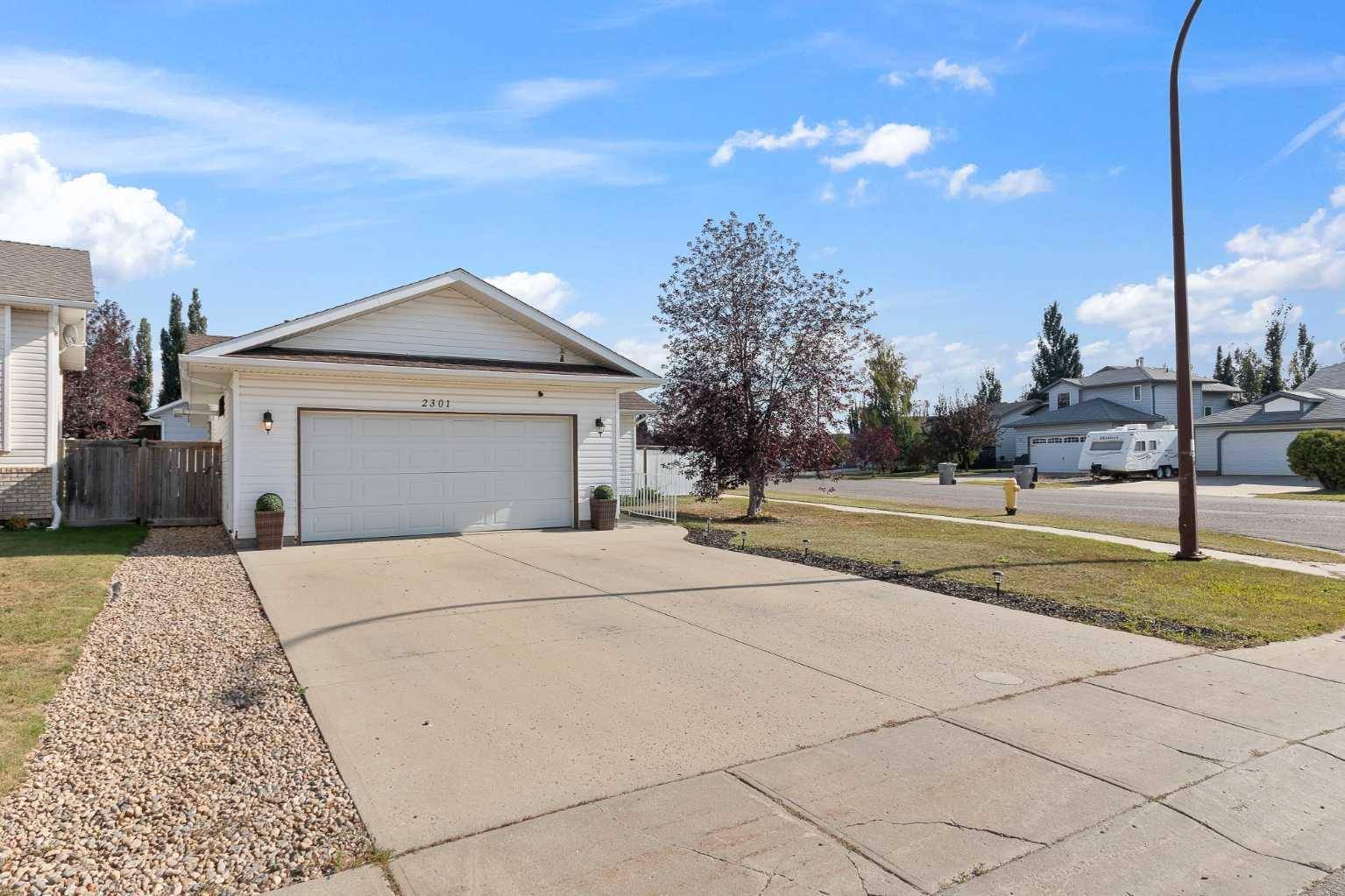 Lloydminster, AB T9V 2Z8,2301 52 AVE