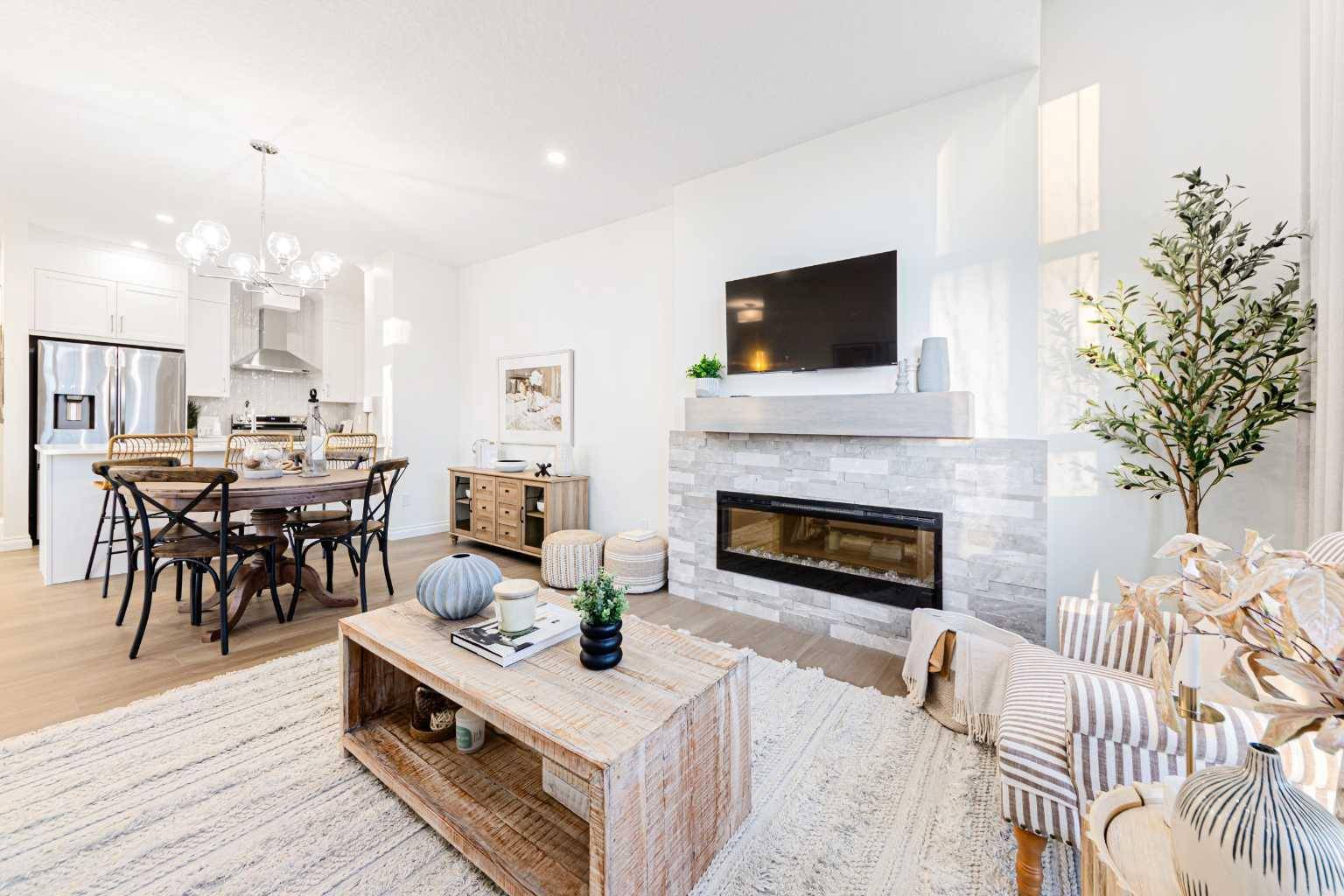 Airdrie, AB T4B 5N4,2166 Bayview DR SW