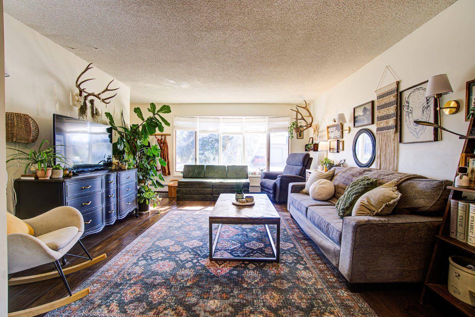 Claresholm, AB T0L 0T0,664 49 AVE W